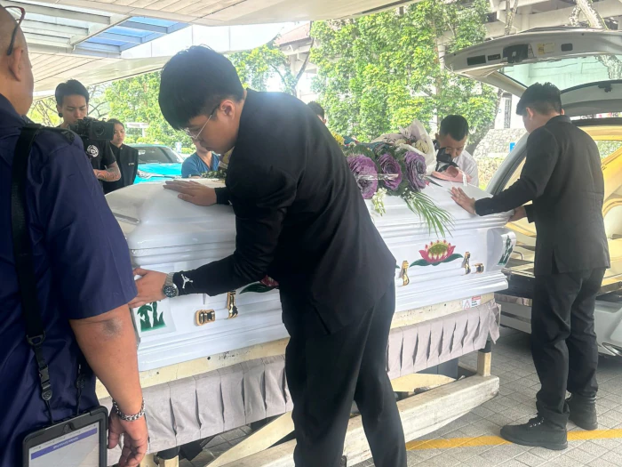Singapore Funeral Enterprise Team Singapore Funeral Enterprise team members at crematorium